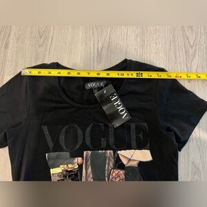 Vogue Black Signature Cotton T-Shirt size Large , new with a tag